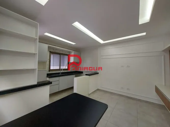 Casa de Condomínio com 2 quartos, Balneário Maracanã, Praia Grande - R$ 350 mil, Cod: 8076