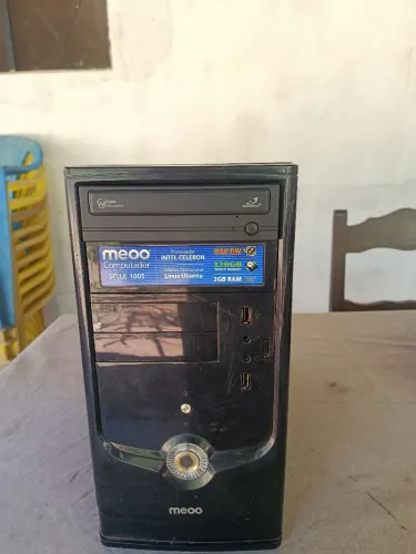 Computador antigo com window 7, valor a negociar