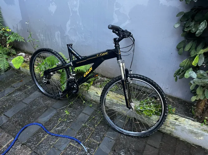 Bicicleta Aro 26? Caloi T-Type Alumínio Kit Shimano Completo - Leia a descrição