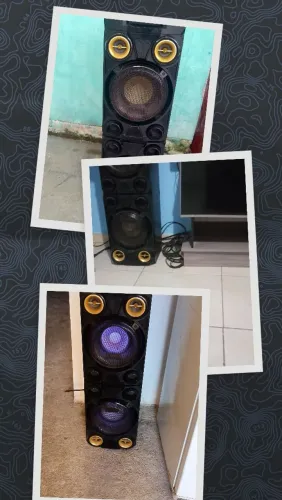 Vendo Caixa de som amplificada muito top com 2 entrada pra pendrive 2 de microfones led