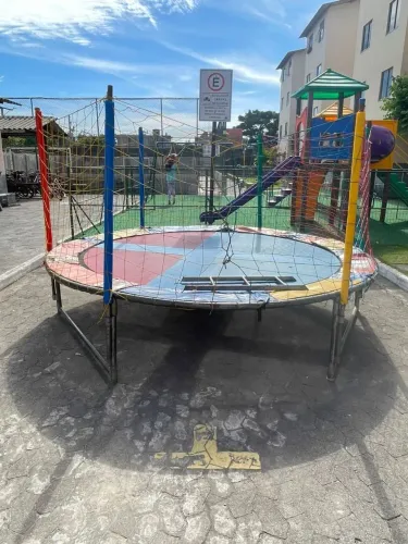 Vendo cama elástica de 3,20 art toldo