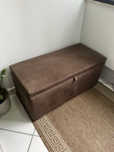 Puff Baú marrom suede 