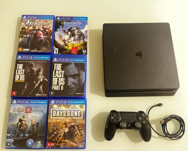 PlayStation 4 slim Jet black 500GB