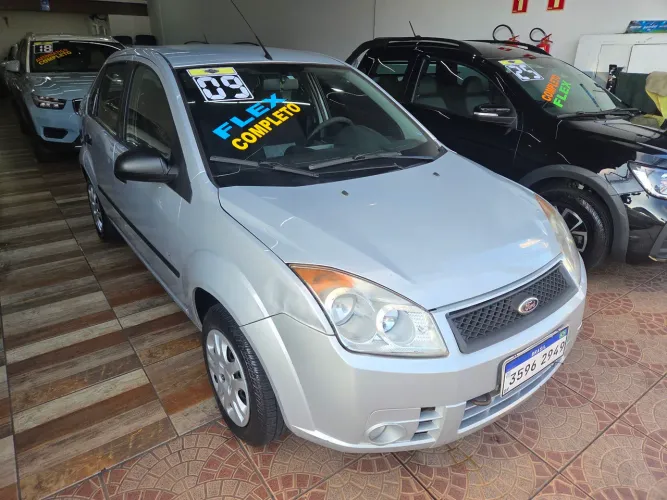 Ford Fiesta Sedan 1.0 8V Flex 4P 2009