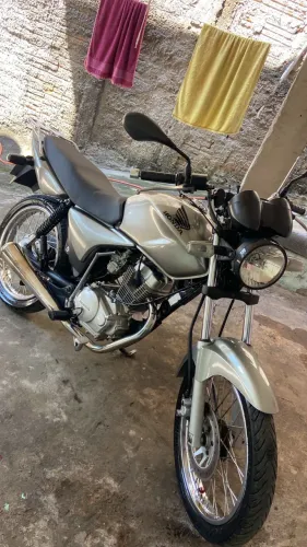Titan 150