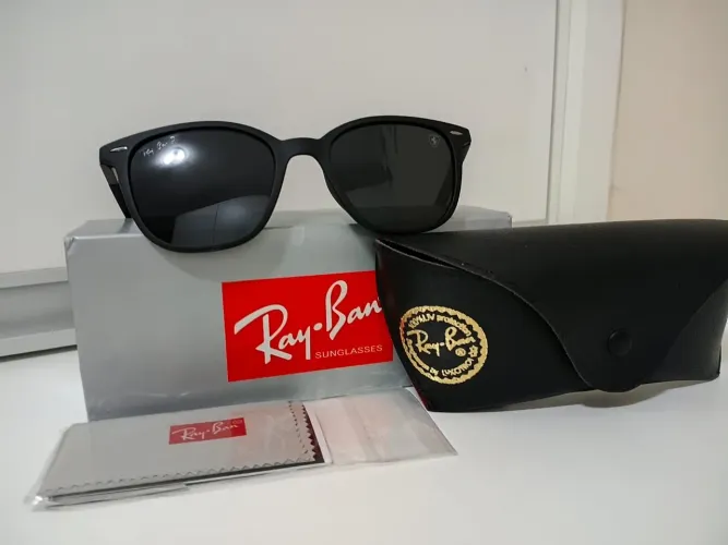 Óculos de sol Ryban RB4195M SCUDERIA FERRARI COLLECTION NOVO.<br><br>