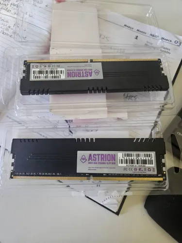 Kit 16gb  2x8GB RAM DDR4 MANCER ASTRION 3200 MHZ - SEMINOVA 