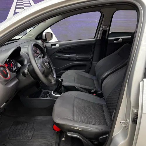 Volkswagen Gol Geração VI City 1.6 8V MI Total Flex Mec. 4P 2015