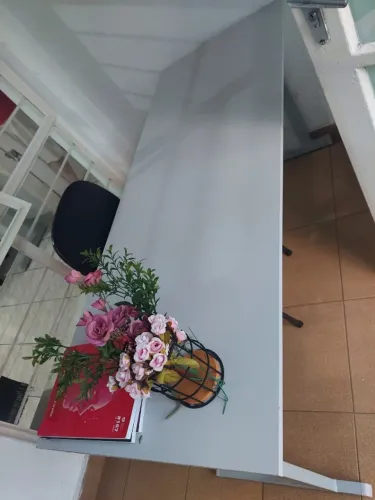 Mesa 1,60 Linha One Cristal - Tampo 15 mm