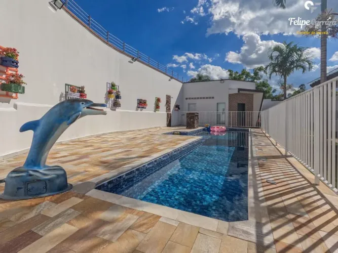 Casa à venda em CHARQUEADA - Residencial Santa Luzia - 560m² - Churrasqueira, Ar-Condicion