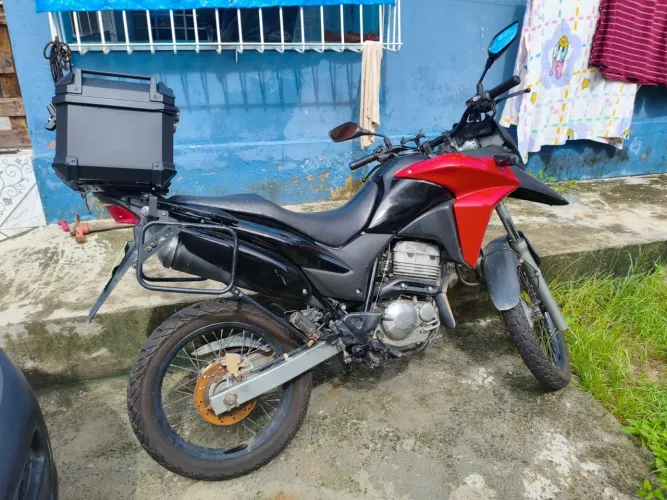 XRE 300 (ALUGUEL)