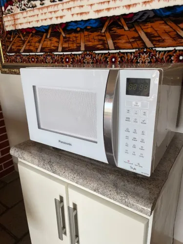 Microondas usado Parasonic linha style branco