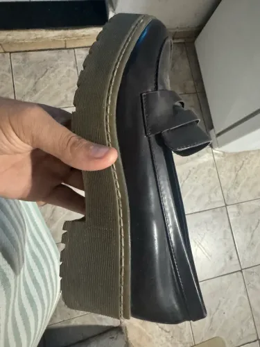Mocassim bershka couro