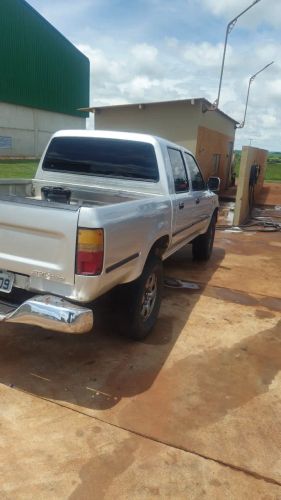 Imagem de Toyota Hilux CD SRV 4X4 3.0 8V 116cv TB Diesel 2004