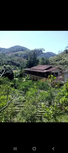 Sítio com 3,5 hectares, localizado na estrada de Domingos Martins sentido Melgaço.