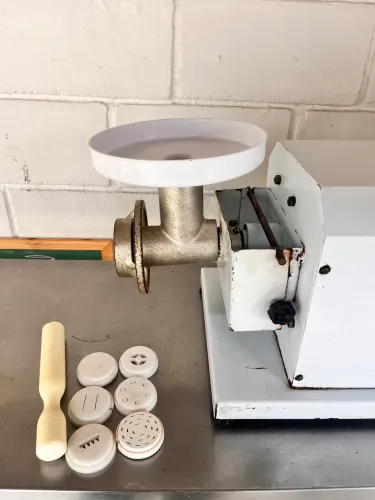 Máquina de fazer macarrão