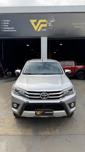 Toyota Hilux CD SRX 4X4 2.8 TDI 16V Diesel Aut. 2017