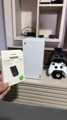 Console Xbox Series X 1TB Digital + 2 TB SSD + 2 Controles