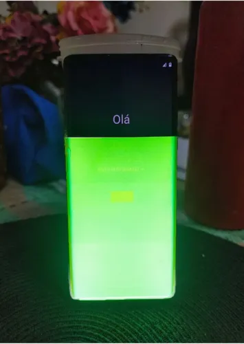 Motorola edge