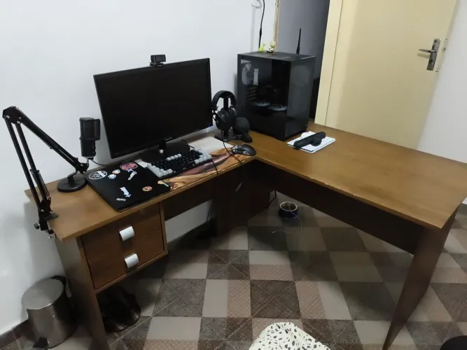 Mesa MDF em L