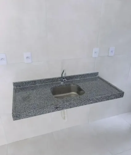 Pia de granito+ cuba de inox R$500,00