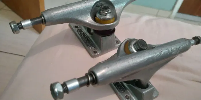 Trucks de skate Independent 149
