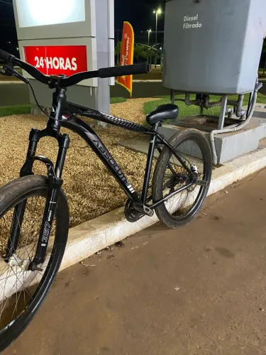 Bicicleta Absolut aro 29 modificada