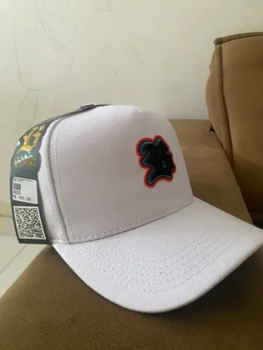 Bonés novos BLCK original 