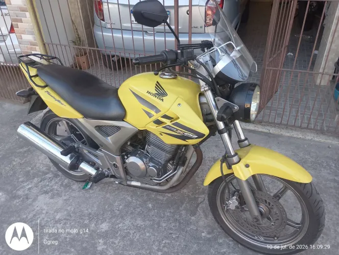 CBX Twister 250 2008 amarela
