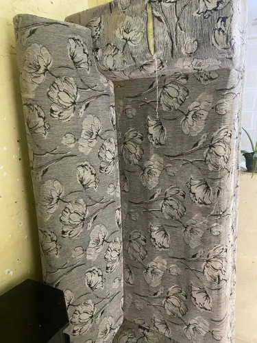 Sofá usado 100 $ pra vender rápido
