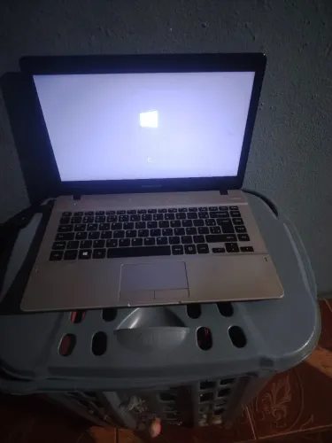 Notebook Samsung I3 TROCO POR TABLET NÃO VENDO TROCO POR TABLET