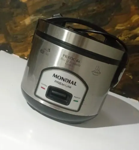Panela de arroz elétrica