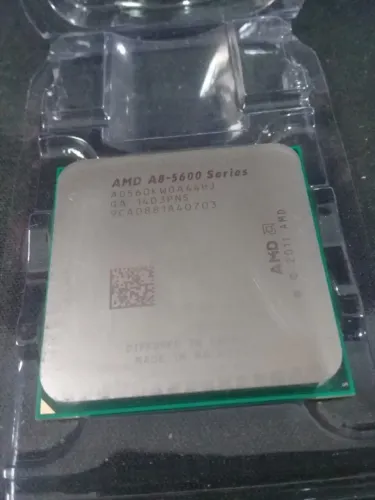 Processador AMD A8-5600K, com vídeo integrado e 3.9GHz.