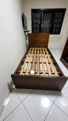 Cama solteiro