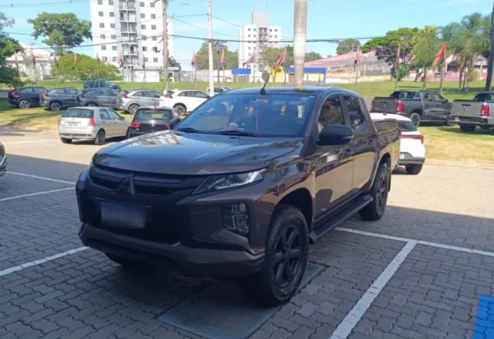 Mitsubishi L200 Triton Sport HPE 2.4 CD Diesel Aut. 2021
