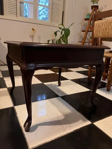 Conjunto Mesa de canto e Mesa de centro/ madeira de lei 