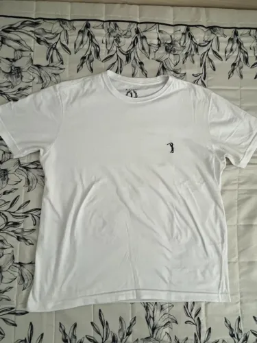 Vendo camisa branca Aleatory original