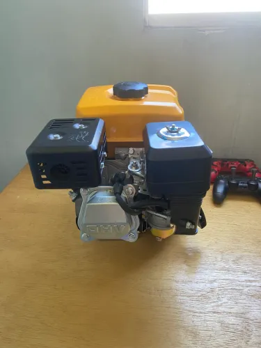 Vendo motor 4tempo 7hp 212 cilindrada 