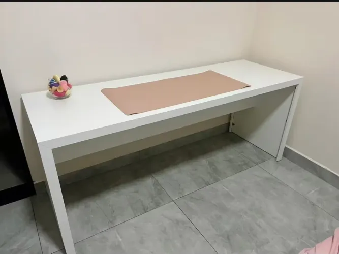 Vende-se mesa de estudos 1.80