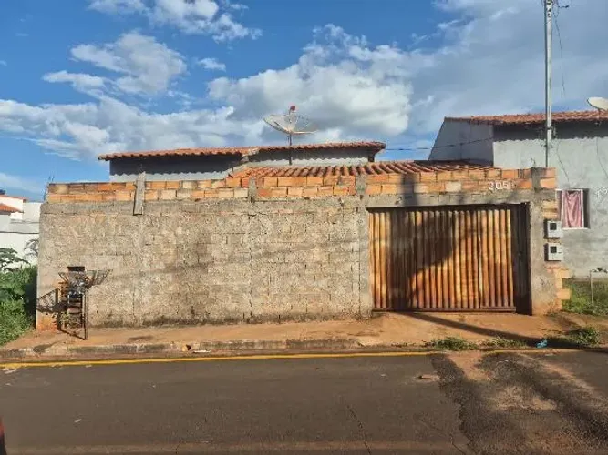 Imóvel em destaque Casa no Primavera Ii, Prata - MG, Nº 205, 2 quartos, 200m² | Venda Onl