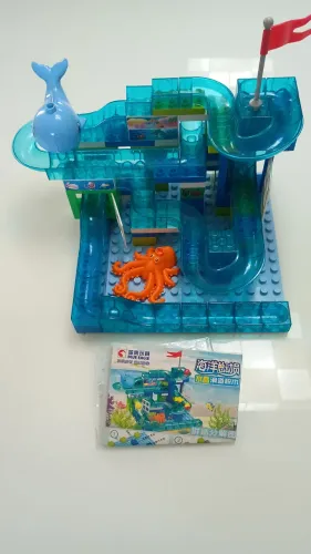 Labirinto de blocostipo Lego Duplo, 100% compatível com Lego.