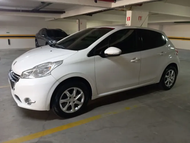 Peugeot 208 Active/active Pack 1.5 Flex 8V 5P 2015