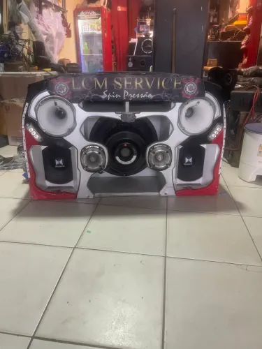 Vende se caixa trio 15 polegada