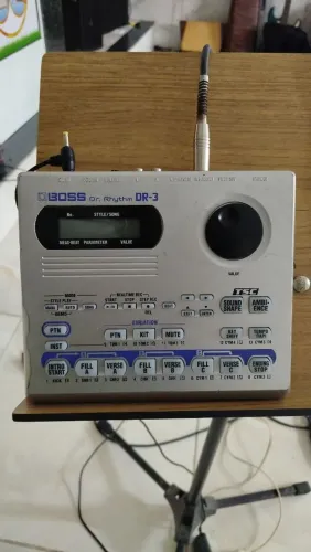 Bateria eletrônica BOSS DR3