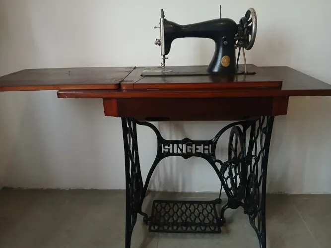 Máquina Singer antiguidade 