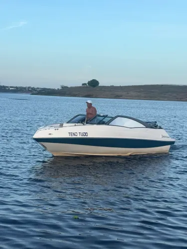 LANCHA 2014 SÓ RODA EM AGUA DOCE