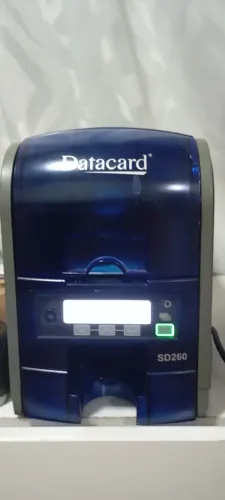 Impressora de crachás