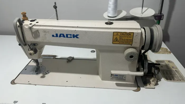 Vendo máquina reta industrial