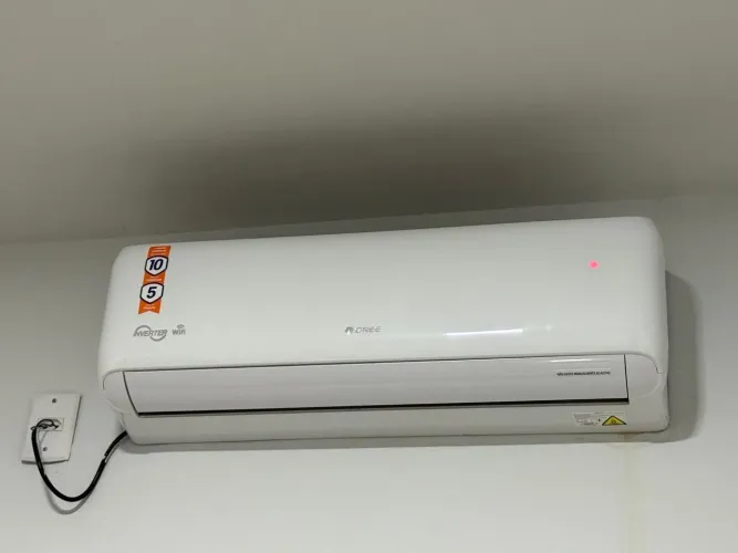 Vende-se ar condicionado de 12000 BTU semi novo