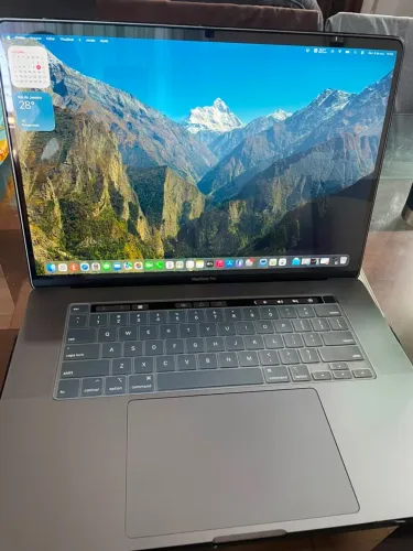 MacBook Pro 2019 -16 polegadas - i7 6-core 16GB SSD 512 bateria excelente.
